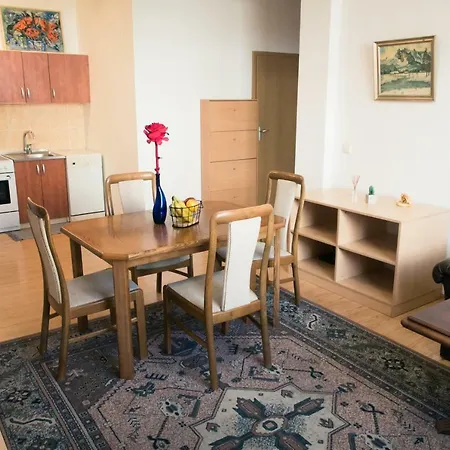 Apartament Town Hall 3 Bedroom *