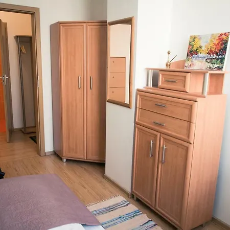 Town Hall 3 Bedroom Apartment