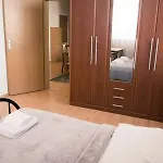 Town Hall 3 Bedroom *