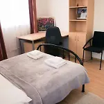 Town Hall 3 Bedroom דירה *